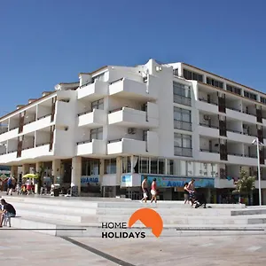 https://70-lovely-flat-in-the-heart-of-oldtown-beach-view.hotelaalgarve.com